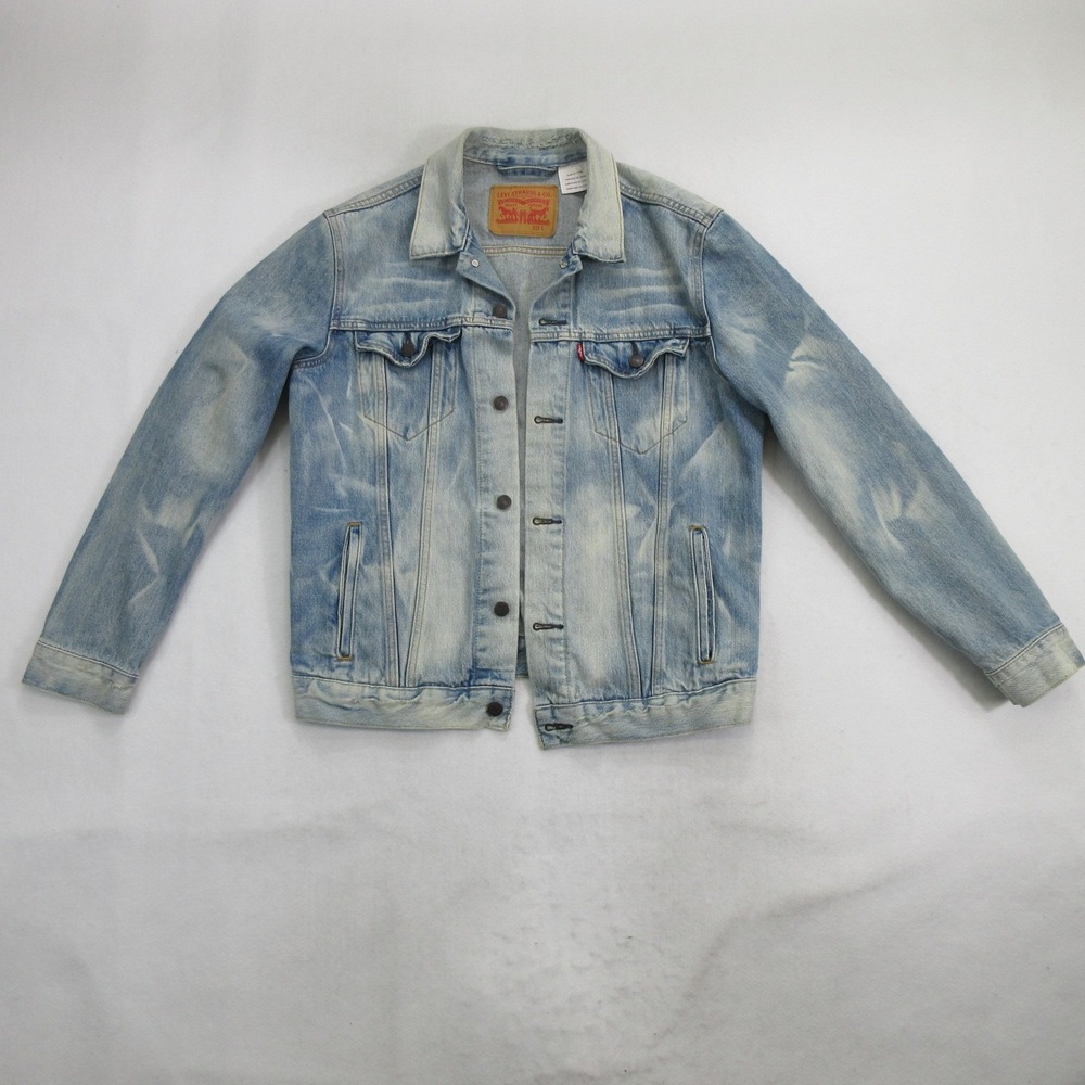 Levi's Men's Blue Denim Trucker Jacket Size L Bleached Distressed Light Wash